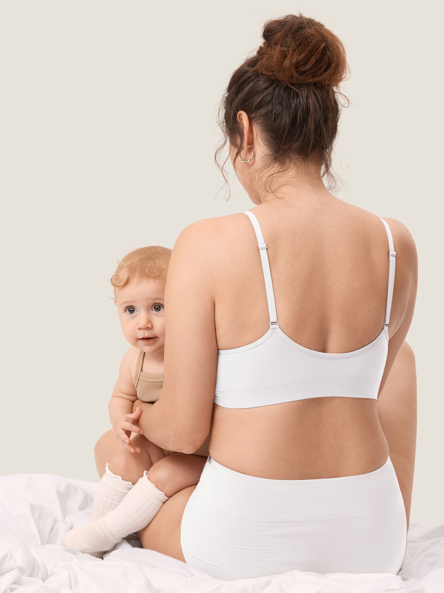 MOMANDA Women's Seamless Soft Knit Nursing Bra Iceland White